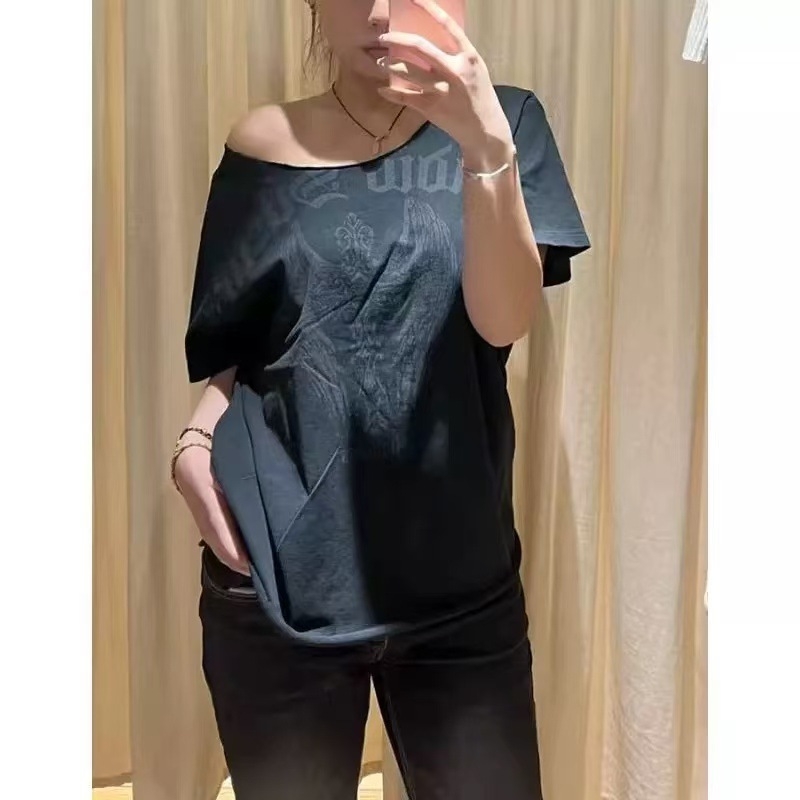 BM stil majica s grubim rubom, print anđelskih krila i slova orla, kratki rukavi, okrugli izrez, ležeran kroj