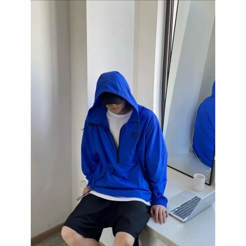 Ανδρικό ελαφρύ μπουφάν με κουκούλα και φερμουάρ, φαρδιά γραμμή, γεωμετρικό σχέδιο, πολυεστερική μείξη, για το καλοκαίρι