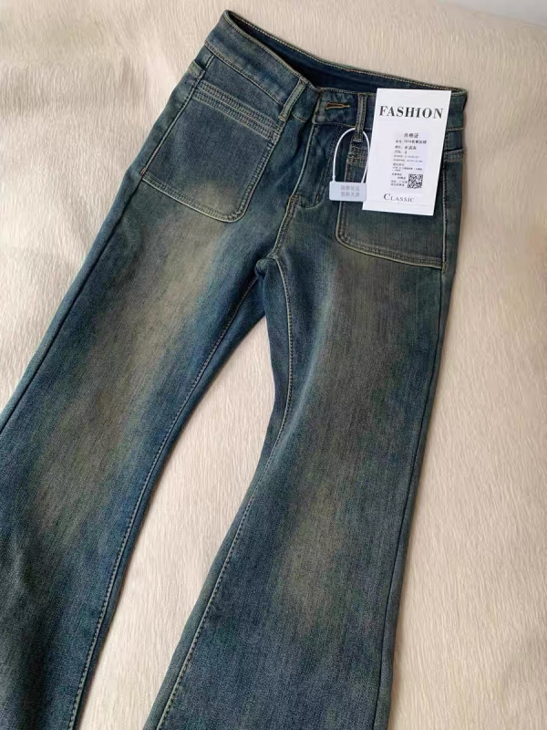 Ženske bootcut traperice, visoki pojas, mikro flare, debela fleec-podstava, denim s udjelom pamuka 50–70%, zimska kolekcija 2025