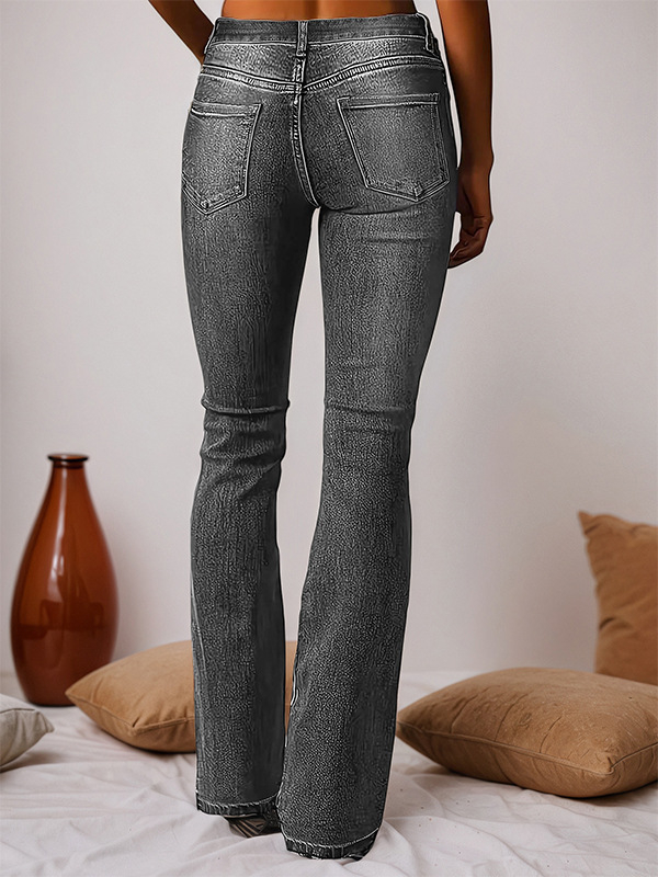 Ženske traperice s retro stretch denimom, oprane, srednji pojas, blaga proširenja nogavica