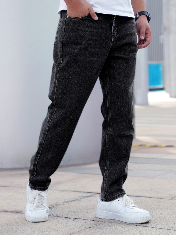 Pánske džínsy rovného strihu, stredná výška pásu, bavlnený denim, kamenné pranie, voľnočasové nosenie pre všetky ročné obdobia.