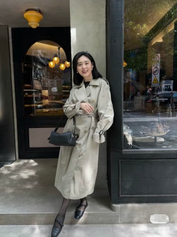 Ženska pamučna windbreaker jakna, dugačkog kroja, slobodan kroj, jednobojan uzorak, 50-70% pamuka