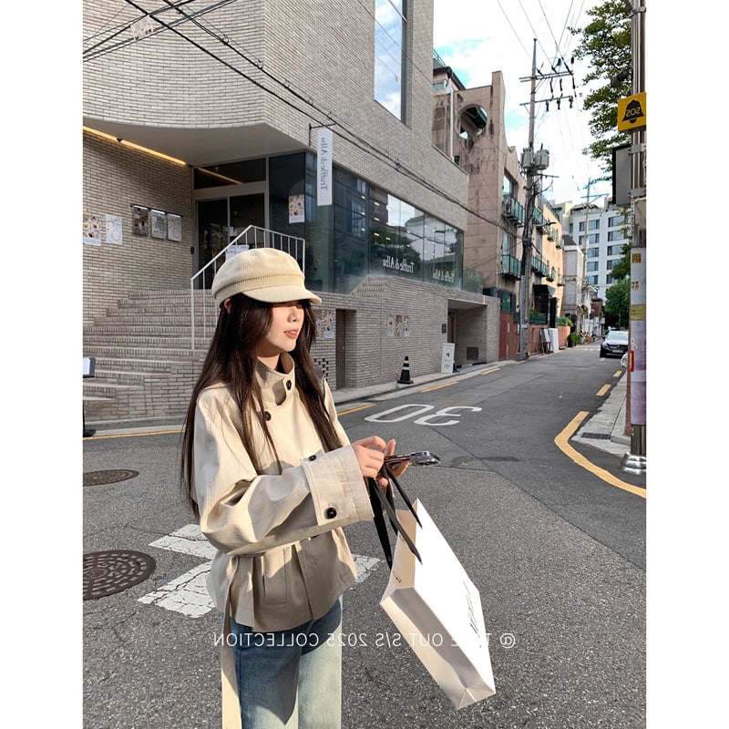 Ženska kratka windbreaker jakna od poliestera, 95% poliestera, stojeći ovratnik, dugi rukavi, ležeran kroj