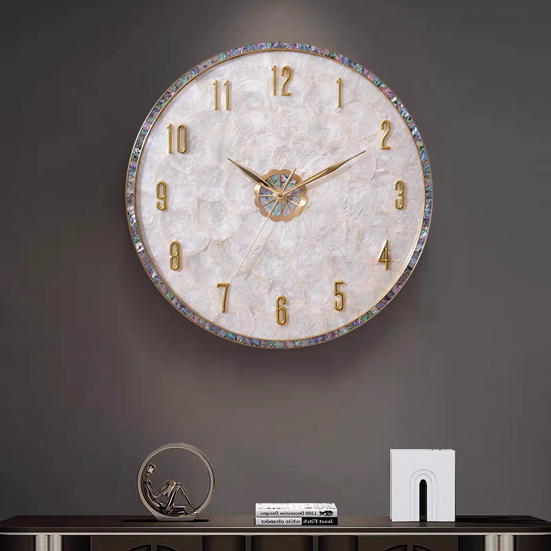 Ρολόι τοίχου μοντέρνου στυλ, μηχανισμός Quartz, τροφοδοσία με μπαταρία, μονόπλευρο, μεταλλικό περίβλημα, PVC καντράν (κατάλληλο για σαλόνι)