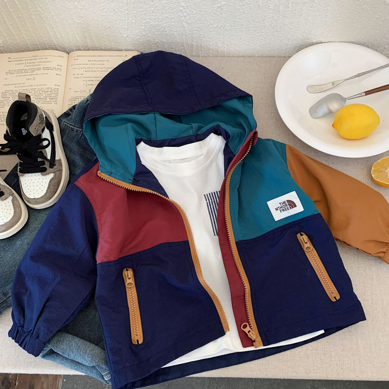 Dječja jakna s uzorkom slova, jednostruko zakopčavanje, 90% pamuk, kratka duljina, dugi rukavi