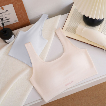 Viskozės be siūlių tube top su keliamomis formuotomis krūties kupromis, pilnais kupolais, plačiomis petnešėlėmis