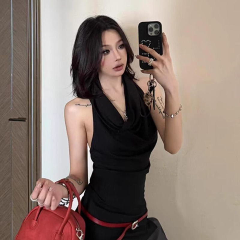 Crni halter top od modalne i pamuka, bez rukava, uski kroj, ljeto
