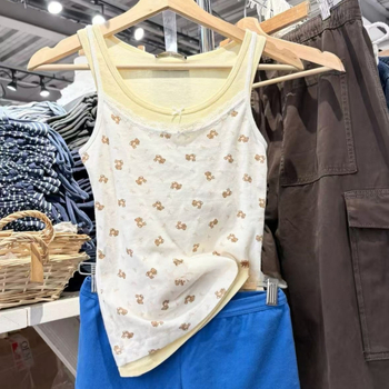Ženski top bez rukava s potpisom medvjeda i čipkom – sling stil, uska kroj, pamuk 70–80%