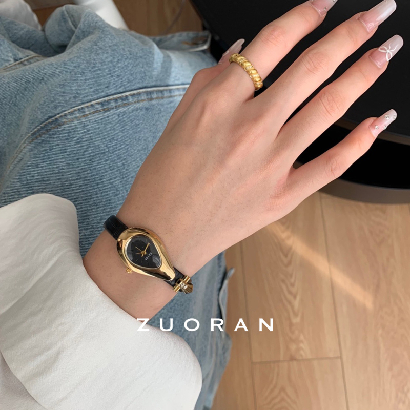 Ceas de damă fashion cu cadran inspirat de Pipa și design în stil național; cuarț (Miyota, Japonia), rezistență la apă 30m, cadran rotund, carcasă din metal, curea din aliaj.