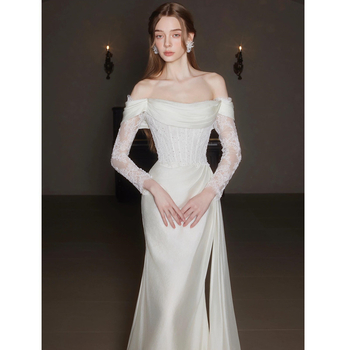 Vjenčana haljina s jednim ramenom, čipkasta, mini duljina, A-linija, bez rukava