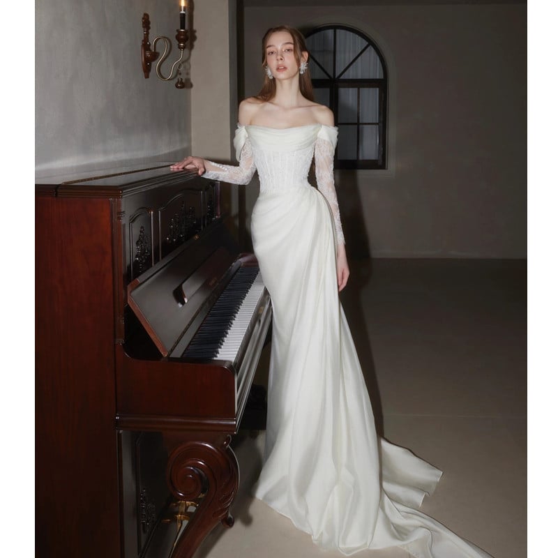 Vjenčana haljina s jednim ramenom, čipkasta, mini duljina, A-linija, bez rukava