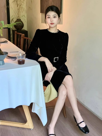 Haljina A-linije, visok struk, srednja duljina, okrugli izrez, pamuk materijal