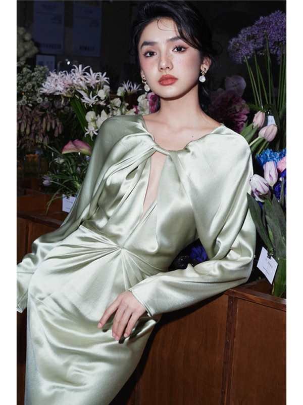 Svadobné šaty A-line, hlboký V výstrih, dlhé rukávy, vysoký pás, zmes polyesteru a elastanu