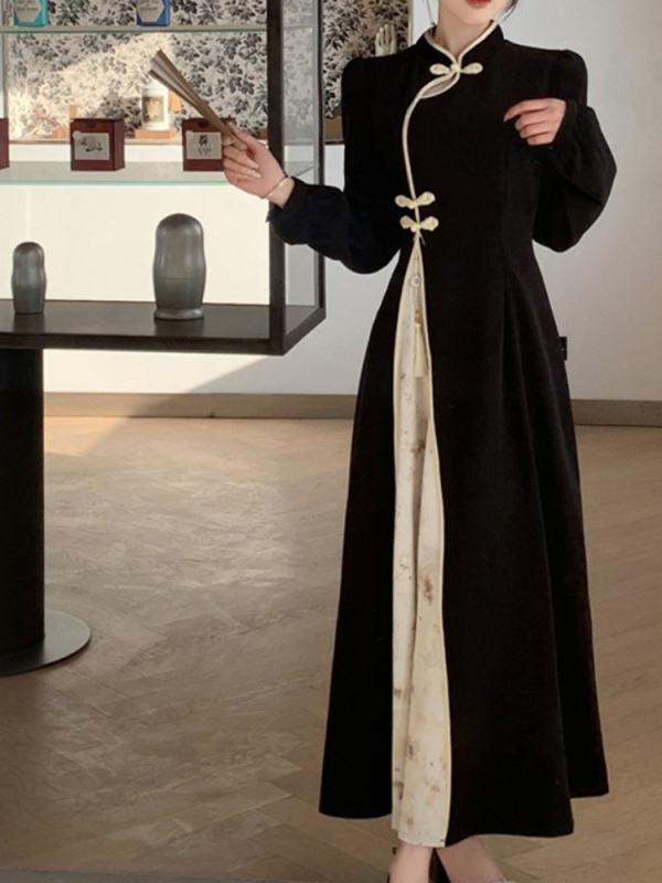 Duga haljina u kineskom stilu sa stojećim ovratnikom, dugi rukavi, visok struk, jednobojni poliester