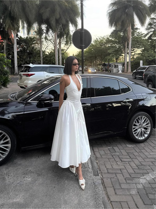 Haljina s halter izrezom V, bez rukava, visokim strukom