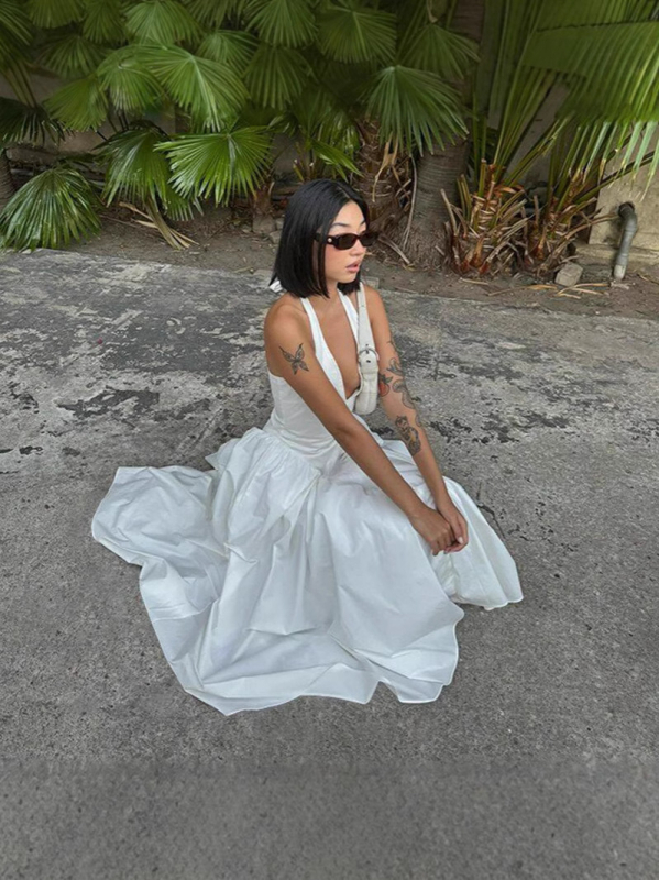 Haljina s halter izrezom V, bez rukava, visokim strukom