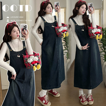 Nėščiųjų dviejų dalių komplektas: denim petnešų sijonas ir megztinis viršus, ruduo–žiema 2025, ilgomis rankovėmis, vidutinio ilgio