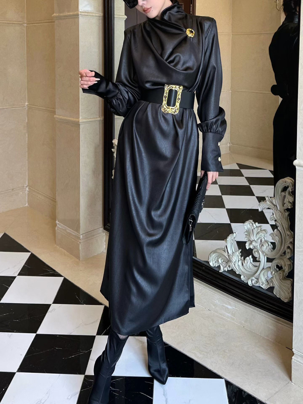 Rochie elegantă cu mâneci lungi, șnur de închidere, guler încrucișat, croială A-line, talie înaltă — amestec poliester-bumbac