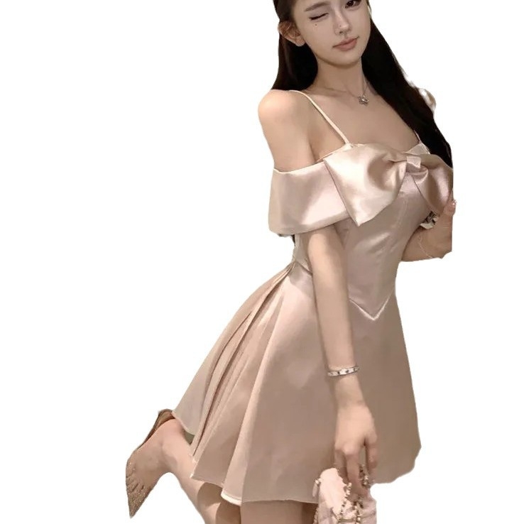 Haljina A-linije bez rukava, s mašnicom, kratka duljina, ovratnik s jednim linijama