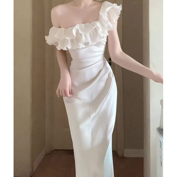 Damska večernja haljina s volanima i ribljim repom, duga, A-linija kroja, nagnuti ovratnik, kratki rukavi – poliester