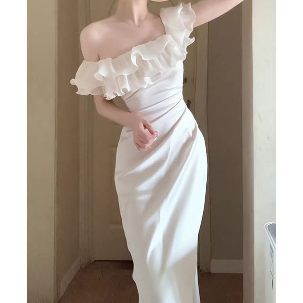 Damska večernja haljina s volanima i ribljim repom, duga, A-linija kroja, nagnuti ovratnik, kratki rukavi – poliester