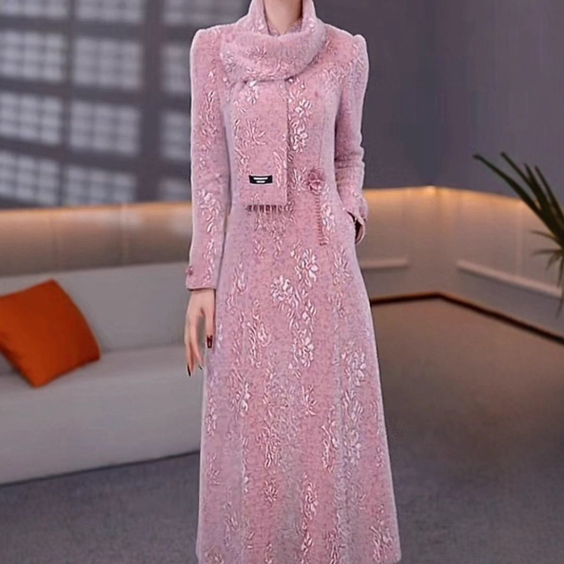 Rochie cu patchwork, croială A-line, lungime midi, guler dublu, mâneci lungi, poliester