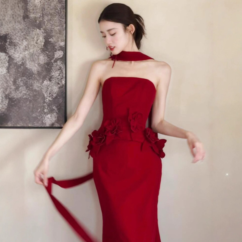 Elegantné večerné šaty s jedným ramienom, bez rukávov, dlhé, A-strih, výšivka