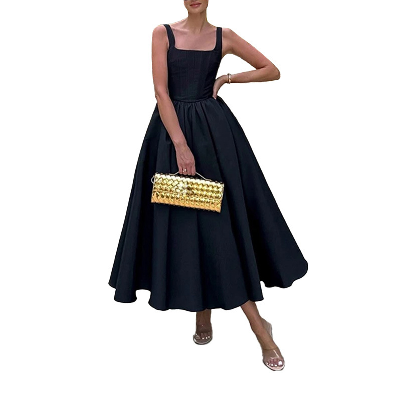 Elegantné dlhé šaty bez rukávov so štvorcovým výstrihom, plisovaná pás, polyester