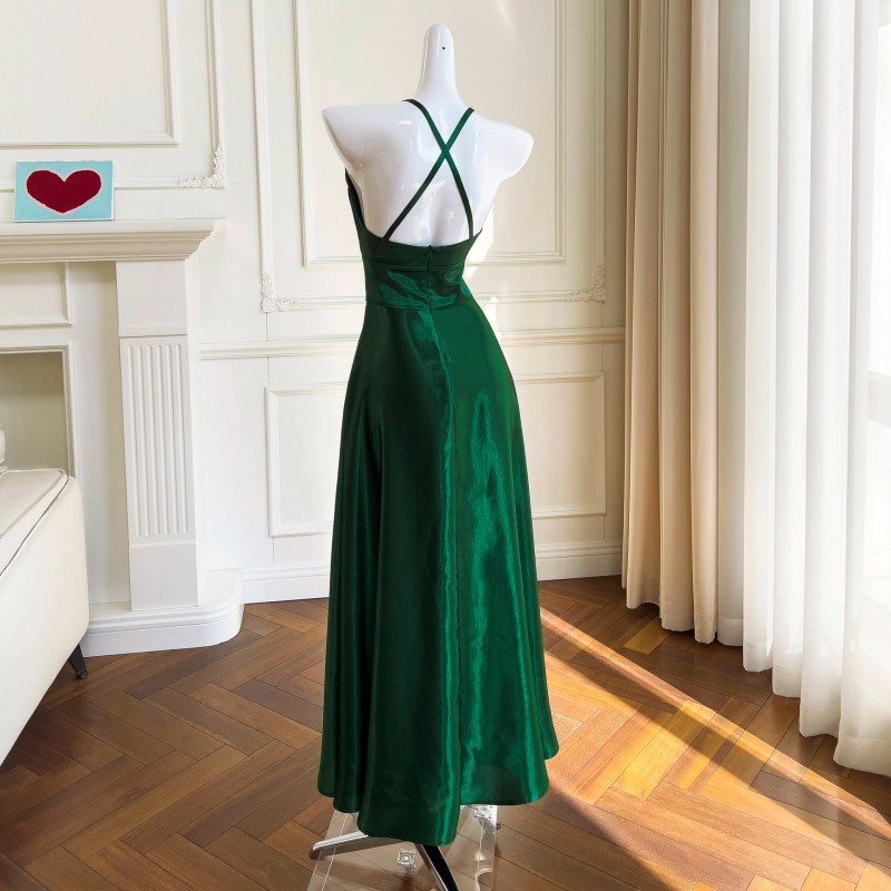 Večernja haljina s halter vratom, bez rukava, A-linije kroj (Poliester; kolagiranje/rezanje; Halter stil; bez rukava; V-izrez)