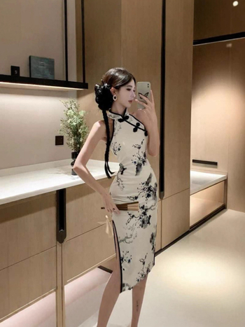 Rochie din poliester cu halter, fără mâneci, guler stand-up, lungime midi, imprimeu retro