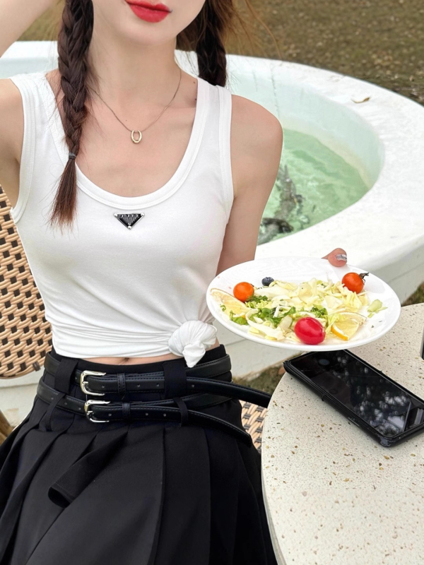 Slim-fit pamut bordázott ujjatlan felső vállpántokkal és 3D mintával