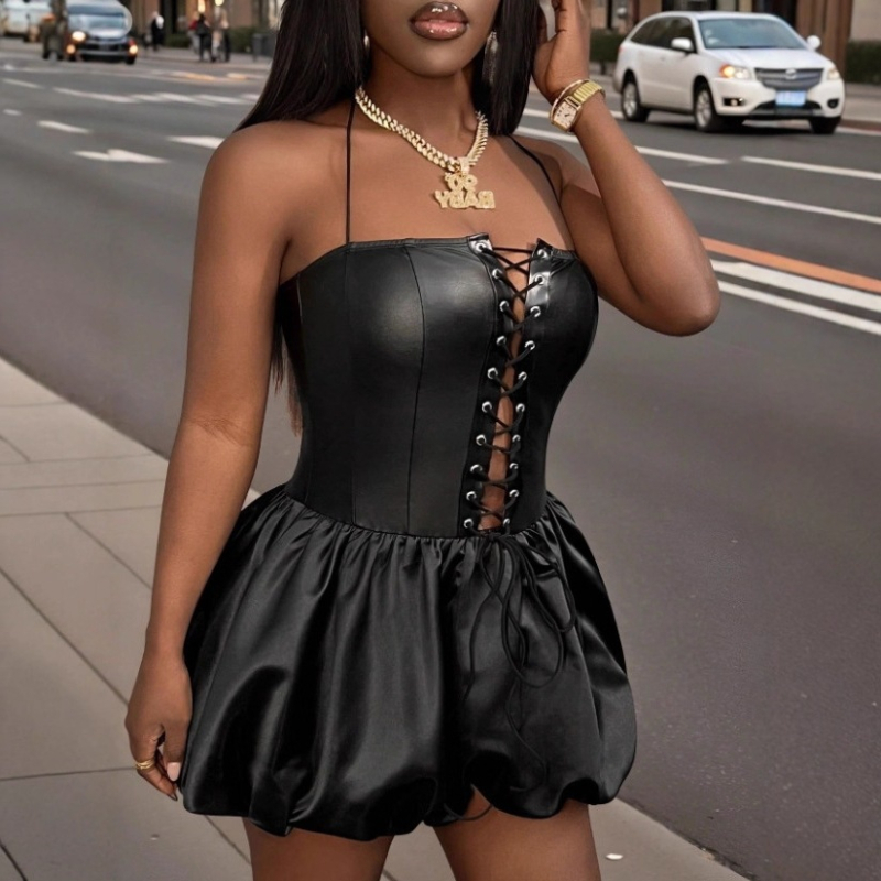 Haljina – tube top, bez rukava, bez leđa, visoki struk, suknja kišobran