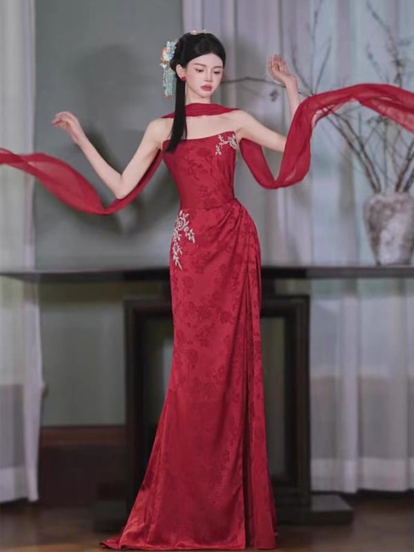 Ženska haljina u kineskom stilu s kapuljačom, duga suknja, bez rukava, dekolte tip tube-top, visokim strukom, proljeće 2025