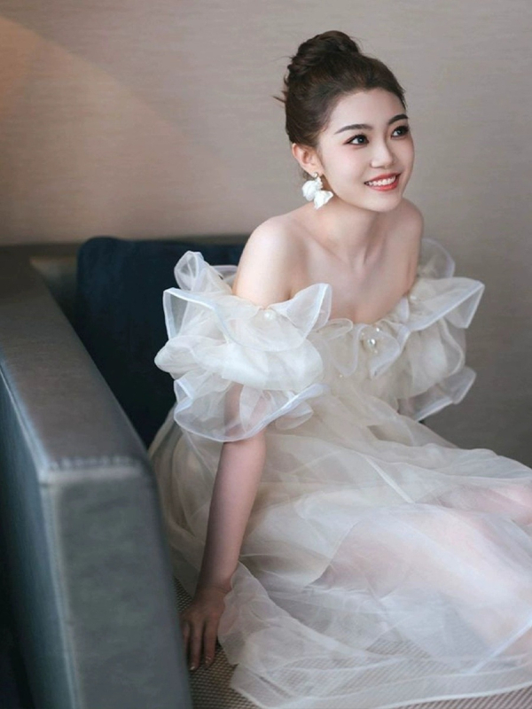 Vjenčana haljina A-linije, izrez Tube Top, rukavi 3/4, visok struk, duljina suknje (A-linija; Tube Top izrez; 3/4 rukavi; visok struk; duljina suknje)