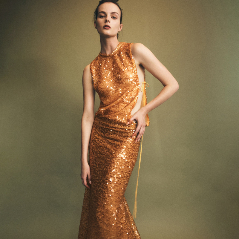 Haljina s fliterima, bez rukava, okrugli izrez, prozirni fliteri, elastični pojas, duga nepravilna suknja, poliester