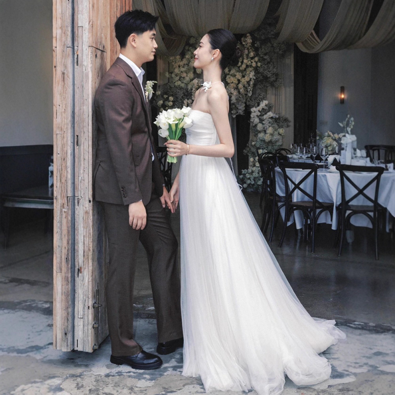 Forest-Style Vjenčana haljina A-linije, bez naramenica, s dugim šlepom, poliester