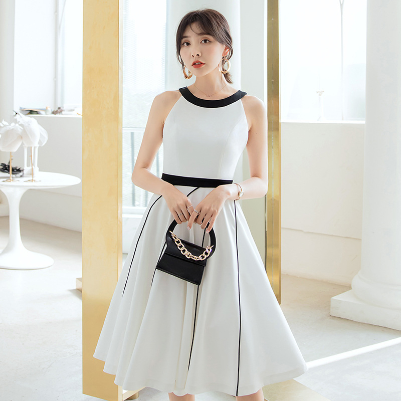 Haljina bez leđa, A-linija, midi duljine, okrugli izrez, jednobojna, poliester-spandeks