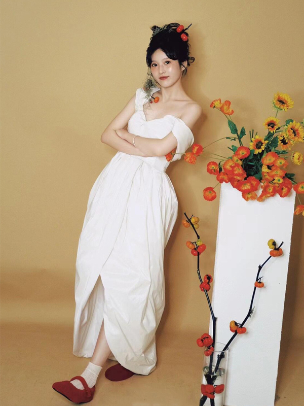 Rochie de logodnă din poliester – croială A-line, pe un umăr, mâneci 3/4, lungă, talie înaltă, primăvara 2026