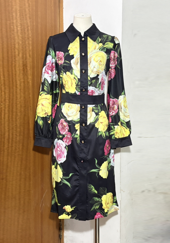 Rochie cu design patchwork, talie înaltă, croială A, mâneci lungi, fermoar