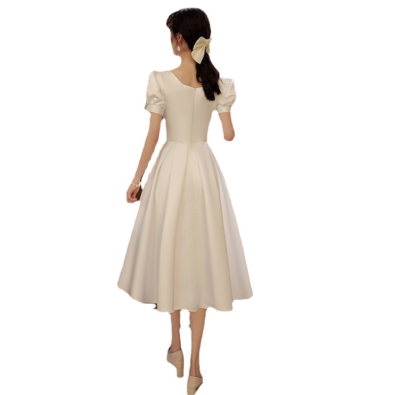 Vjenčana haljina u A-liniji, duboki V izrez, rukavi do 3/4, visok struk, poliester