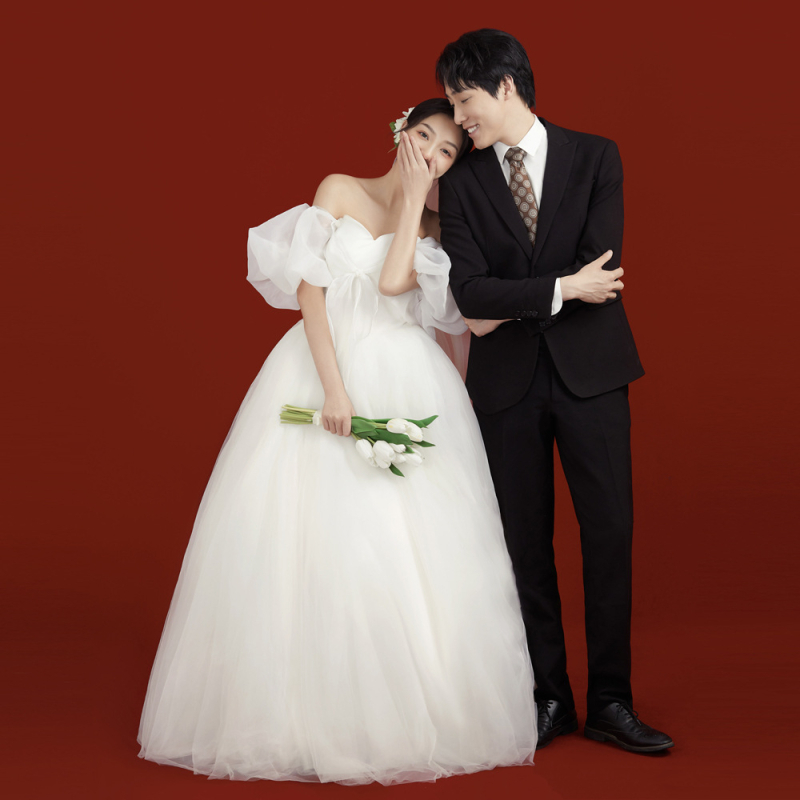 Vjenčana haljina s jednim ramenom, uska mašna, puff suknja do poda, veo