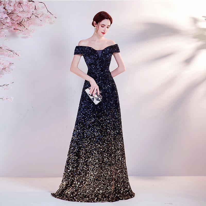 Haljina s ribljim repom, duga, bez rukava, visok pojas, A-linijski kroj, poliester tkanina (30–50% poliester)