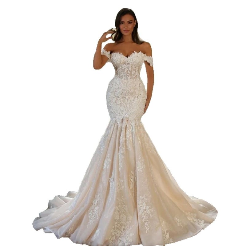 Egyvállas menyasszonyi ruha, fishtail sziluett, hosszú csipkés ruha, magas derék, 3/4-es ujj