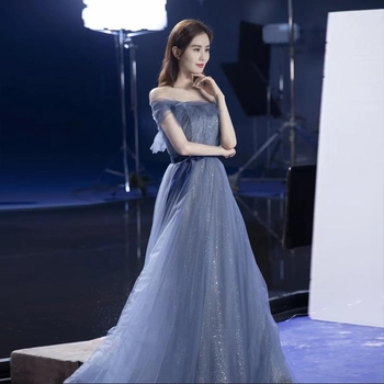 Rochie de banchet, siluetă A-line, mâneci trei sferturi, talie la nivel mediu, fustă lungă, poliester