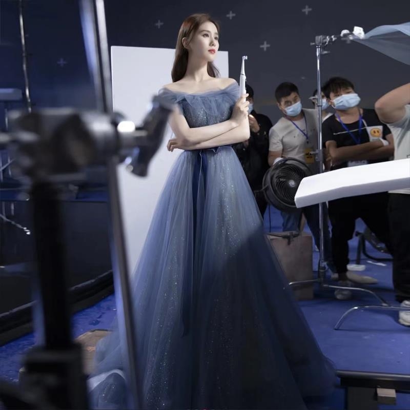 Rochie de banchet, siluetă A-line, mâneci trei sferturi, talie la nivel mediu, fustă lungă, poliester