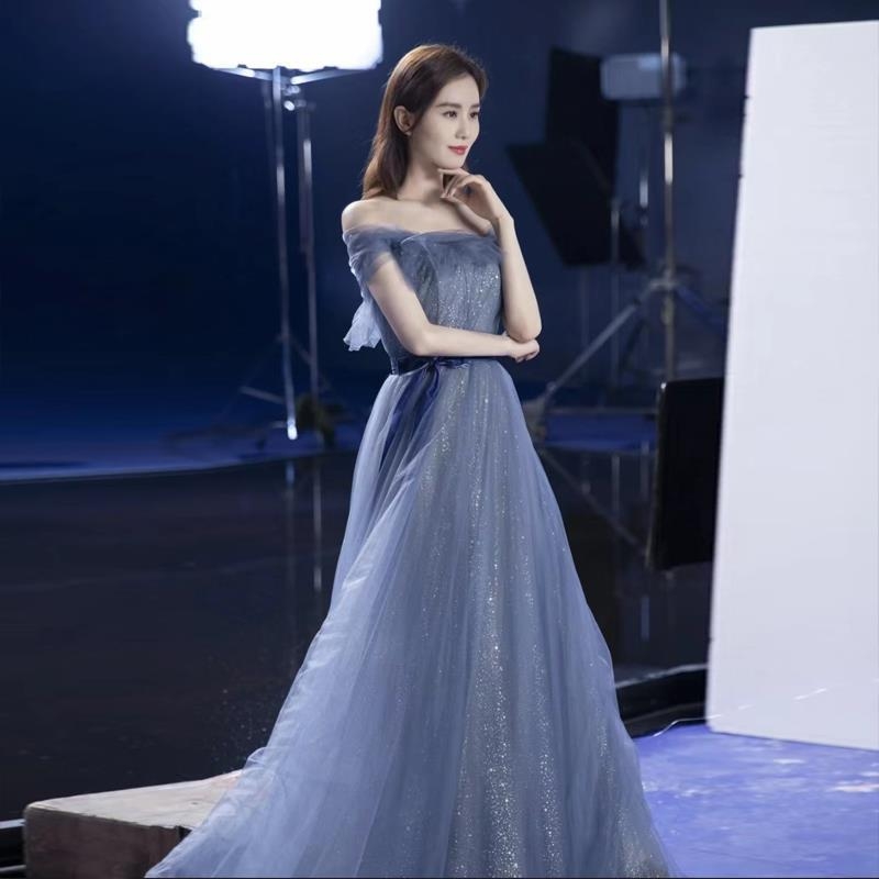 Rochie de banchet, siluetă A-line, mâneci trei sferturi, talie la nivel mediu, fustă lungă, poliester