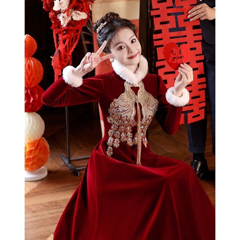 Csipao-stílusú menyasszonyi ruha, egyik váll, A-vonal, hosszú ujjú, poliészter