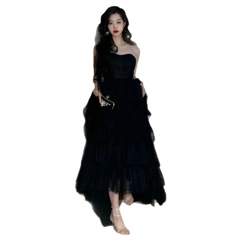 Női estélyi ruha: csőtop, A-vonalú hosszú szoknya, háromnegyedes ujjak, poliészter 70–80%