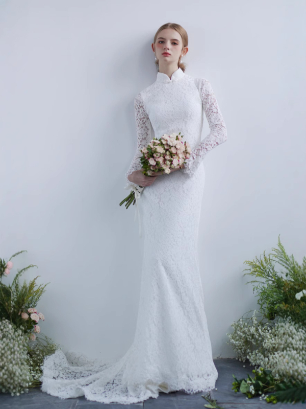 Menyasszonyi ruha sellő fazon, csipkés gallérral, kínai stílusú cheongsam gallér, magas derék, hosszú szoknya, poliészter anyag