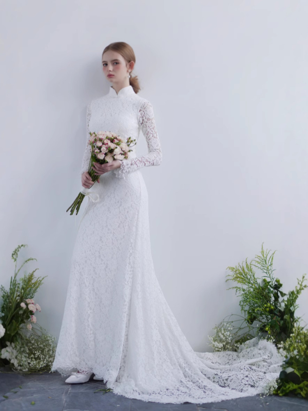 Menyasszonyi ruha sellő fazon, csipkés gallérral, kínai stílusú cheongsam gallér, magas derék, hosszú szoknya, poliészter anyag